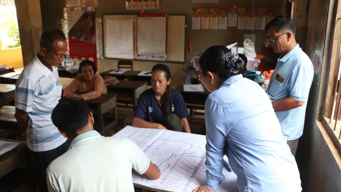 Providing training to local communities (Village Disaster Management Groups/VDMGs) in Cambodia to better understand safety measures from natural hazards and proper planning for their communities